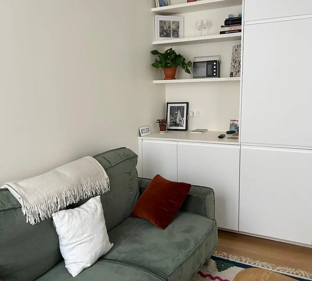One Bedroom Temple - Citycosy Paris 0*,  France